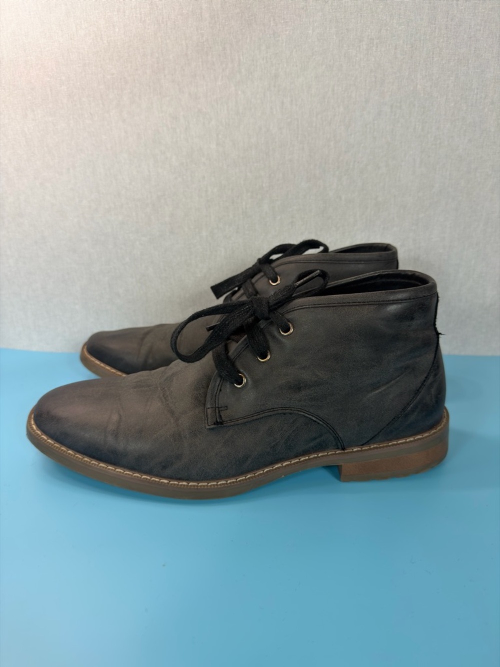 Men's Black Leather Lace-Up Chukka Boots
